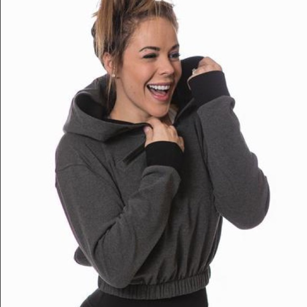 BNWT Sold Out P’tula Jordan Huddle Up Hoodie L